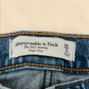 Abercrombie & Fitch 90's Skinny High Rise Jeans